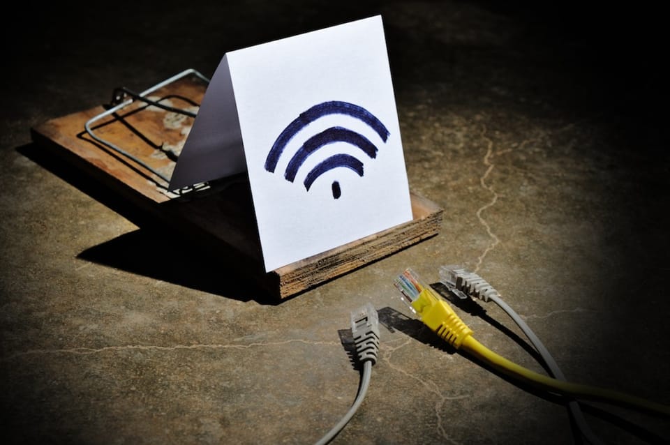 Ciberdelincuentes están creando redes WiFi falsas para robar datos